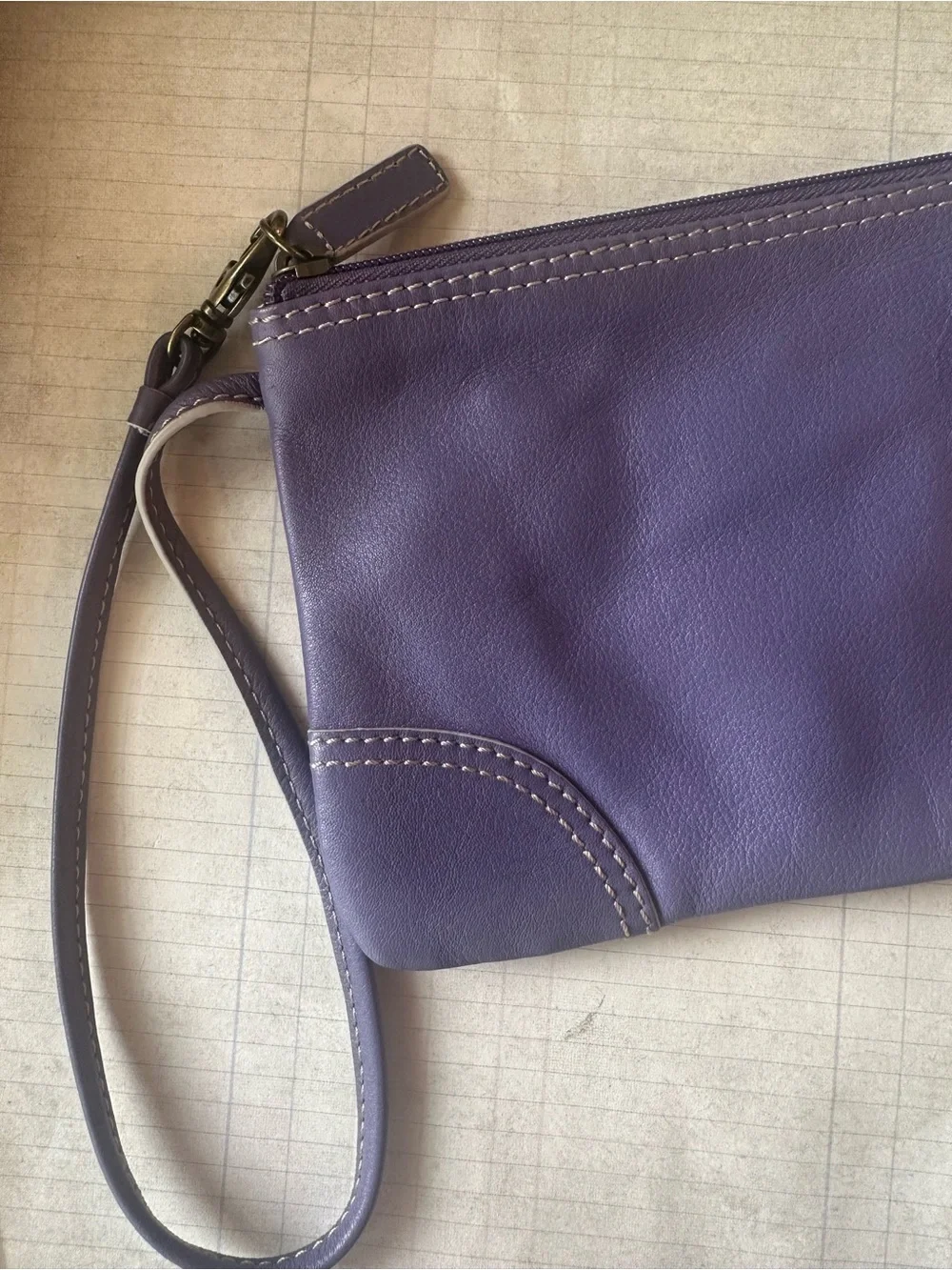 Levenger Zip Top Leather Wristlet